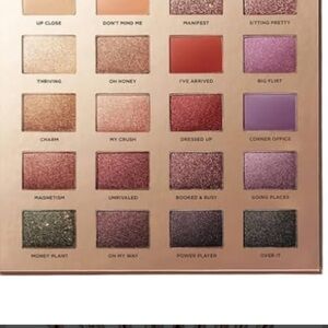 ICONIC London Eyeshadow Palette - Vibrant Reds and Purples